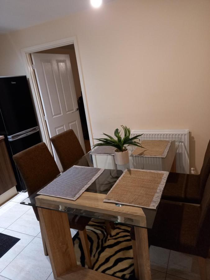 Immaculate 3 Bedroom Property. Nottingham Exterior foto